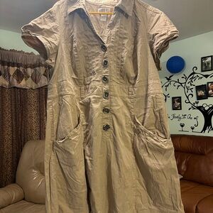 Robbie Bee Tan Button-Front Dress